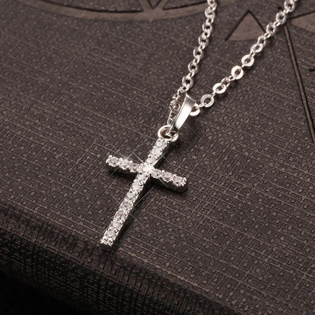 Fashion Simple Cross Necklace Silver Color Crystal Jesus Cross Pendant Necklace For Men Women Couple Jewelry Gift Wholesale