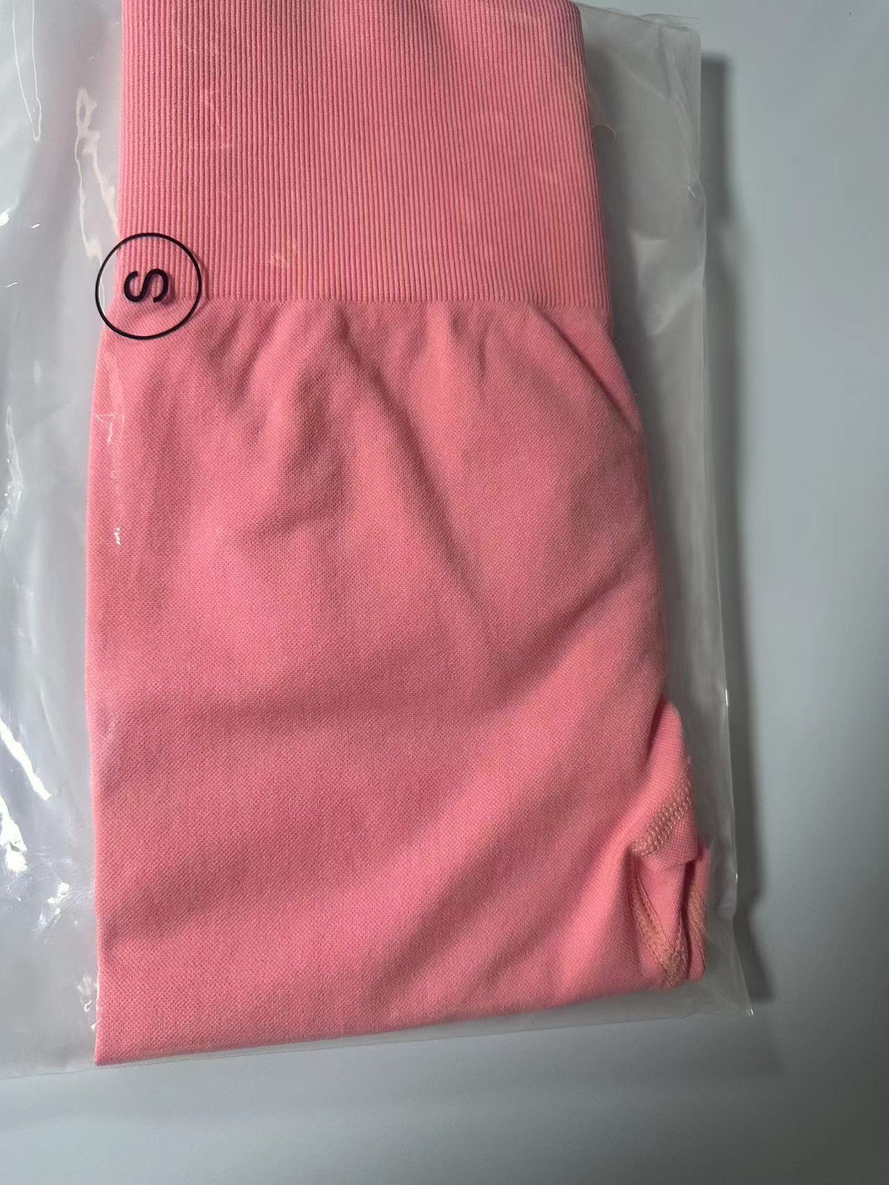 跨境新款裸感蜜桃臀高腰瑜伽裤无缝提臀紧身裤运动户外健身裤女款