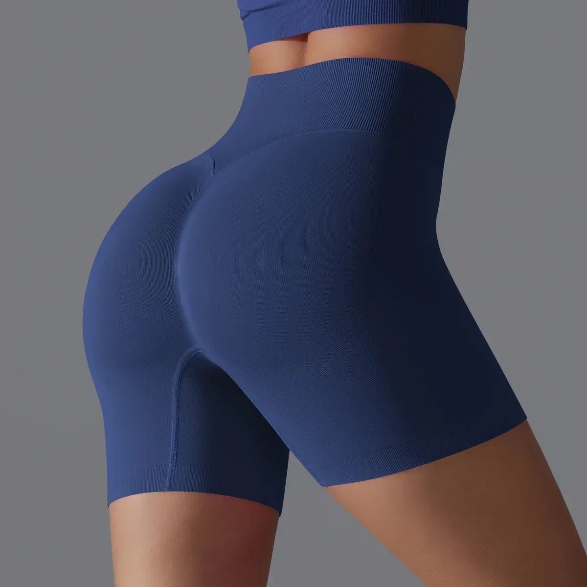 Seamless Solid Color Yoga Shorts, Tight Fitting Running and Fitness Yoga Clothes, High Waist and Hip Lifting Peach Sports Pants