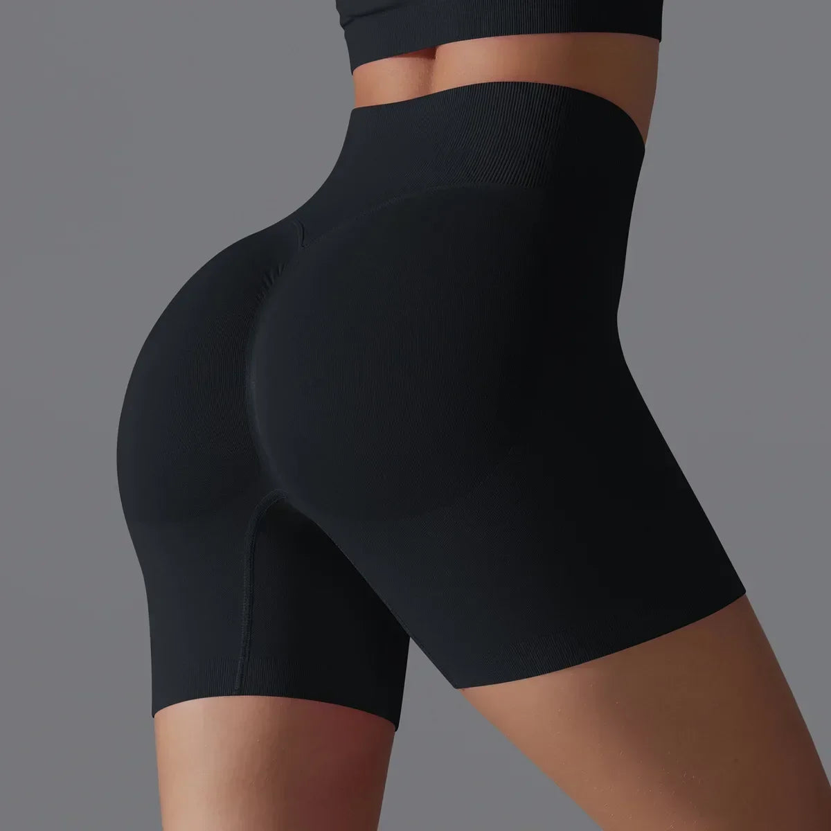 Seamless Solid Color Yoga Shorts, Tight Fitting Running and Fitness Yoga Clothes, High Waist and Hip Lifting Peach Sports Pants