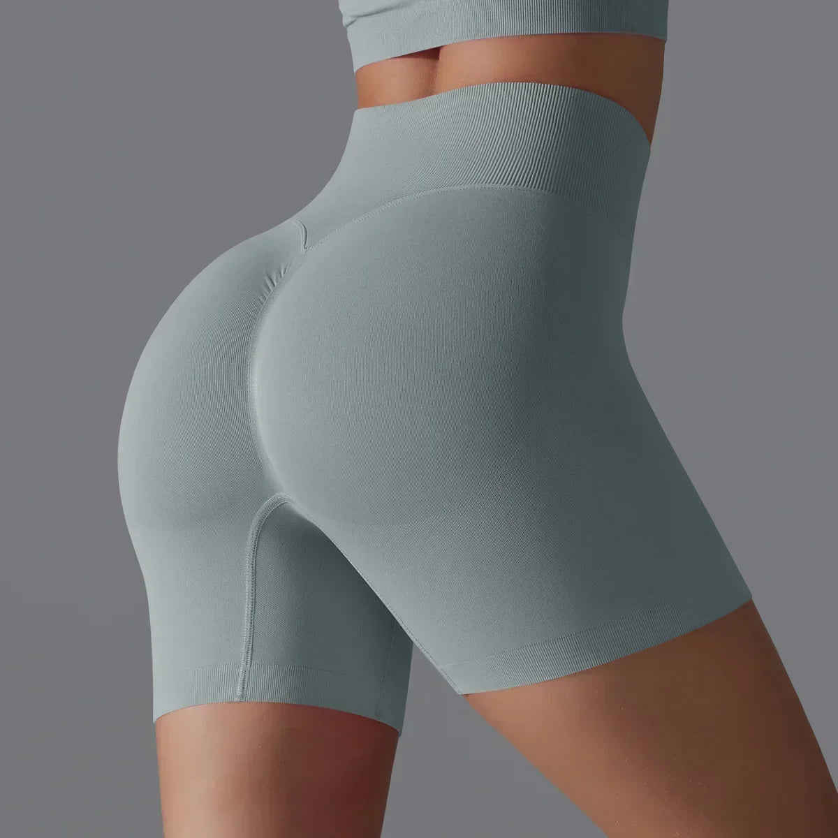 Seamless Solid Color Yoga Shorts, Tight Fitting Running and Fitness Yoga Clothes, High Waist and Hip Lifting Peach Sports Pants