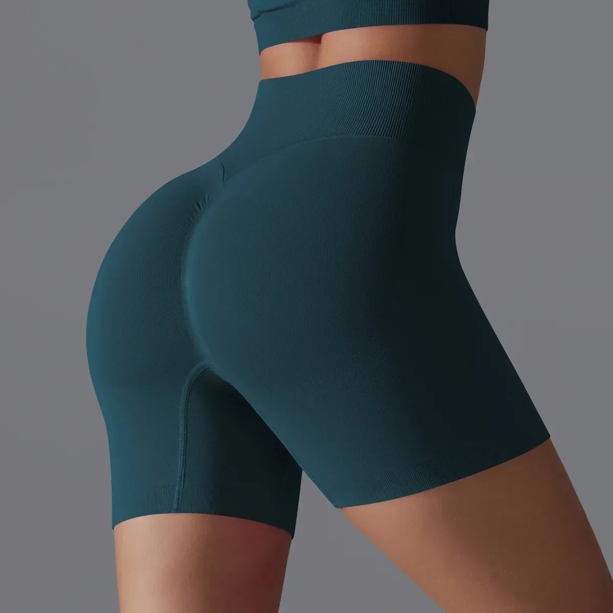 Seamless Solid Color Yoga Shorts, Tight Fitting Running and Fitness Yoga Clothes, High Waist and Hip Lifting Peach Sports Pants