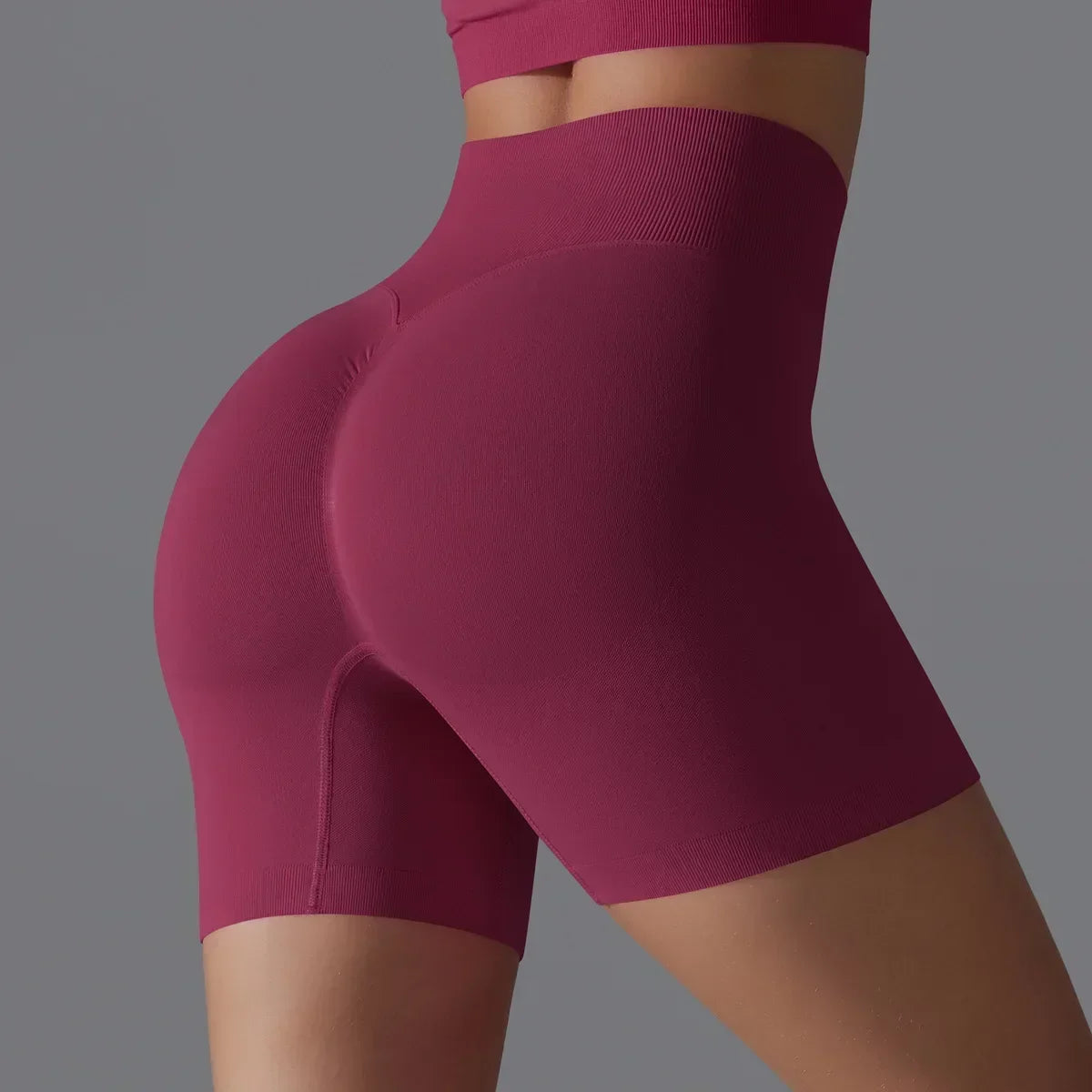 Seamless Solid Color Yoga Shorts, Tight Fitting Running and Fitness Yoga Clothes, High Waist and Hip Lifting Peach Sports Pants