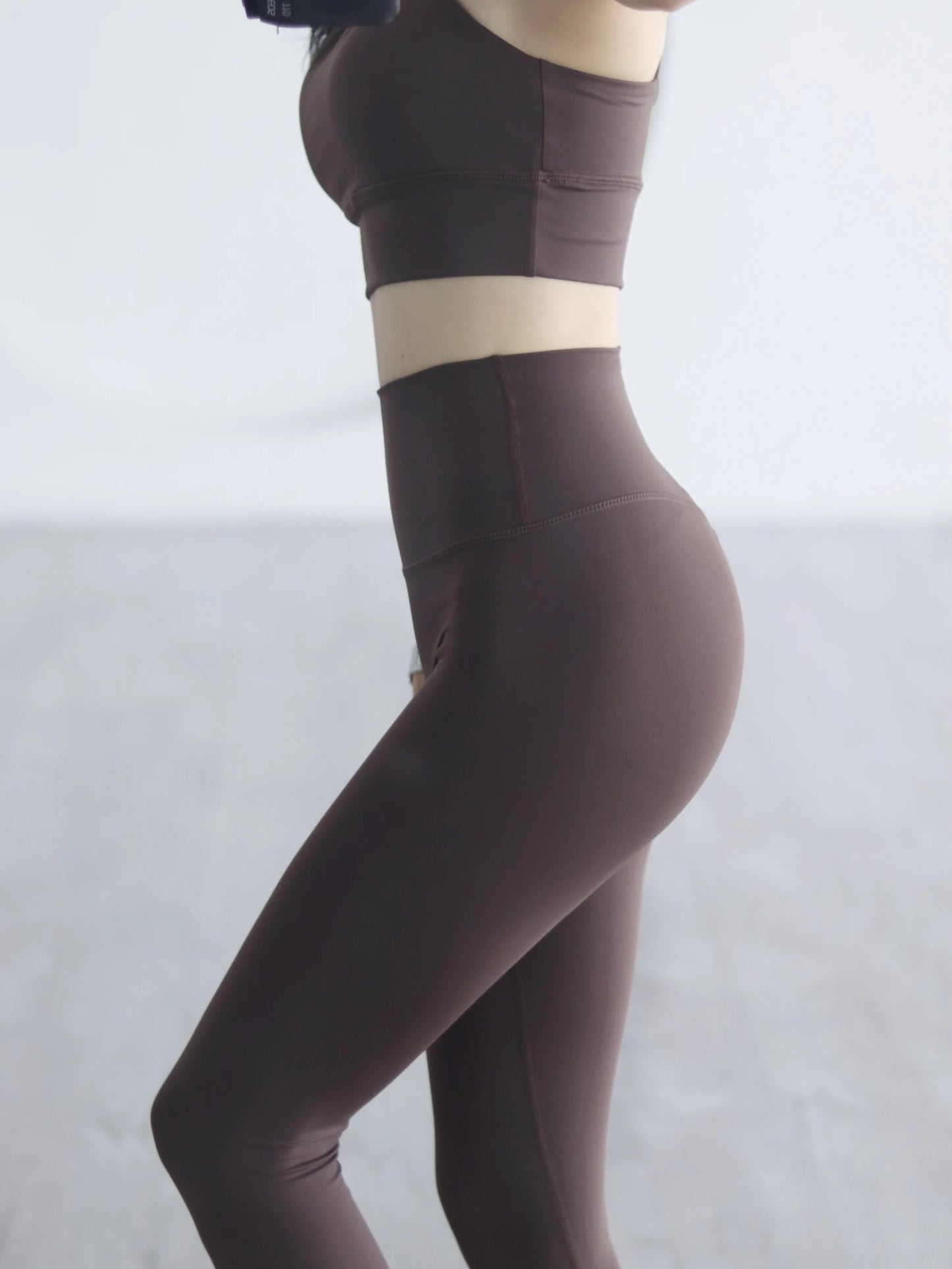 DAIMU LIVE Women's High Waist Breathable Yoga Leggings Quick Dry Fitness Pants for Running Cycling & Gym Workouts Stretchy