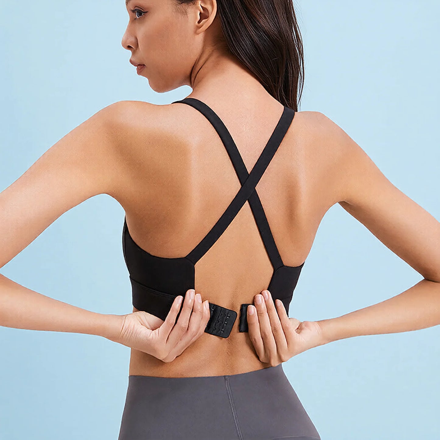 High-Impact Support Sports Bra with Anti-Shock Back Design, Moisture-Wicking and Lifted Bust