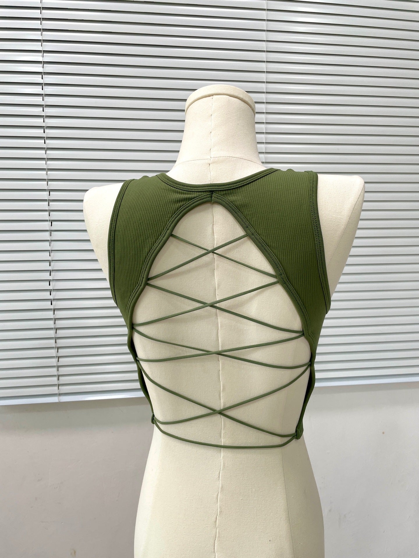 Crisscross Back Sports Bra with Built-in Pads - Yoga Fitness Top