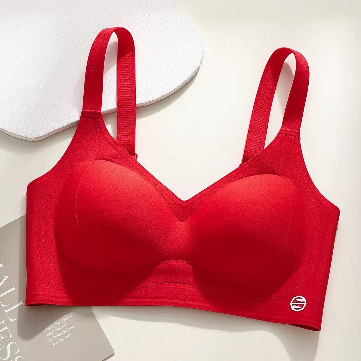 Frameless Jelly Cup Bra with Side Gather Support