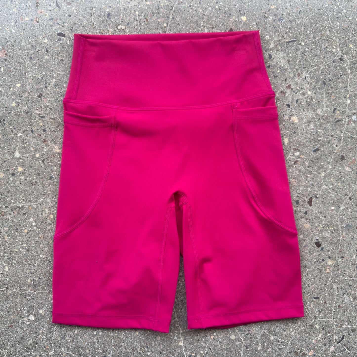 High-waisted double-face brushed fabric yoga shorts