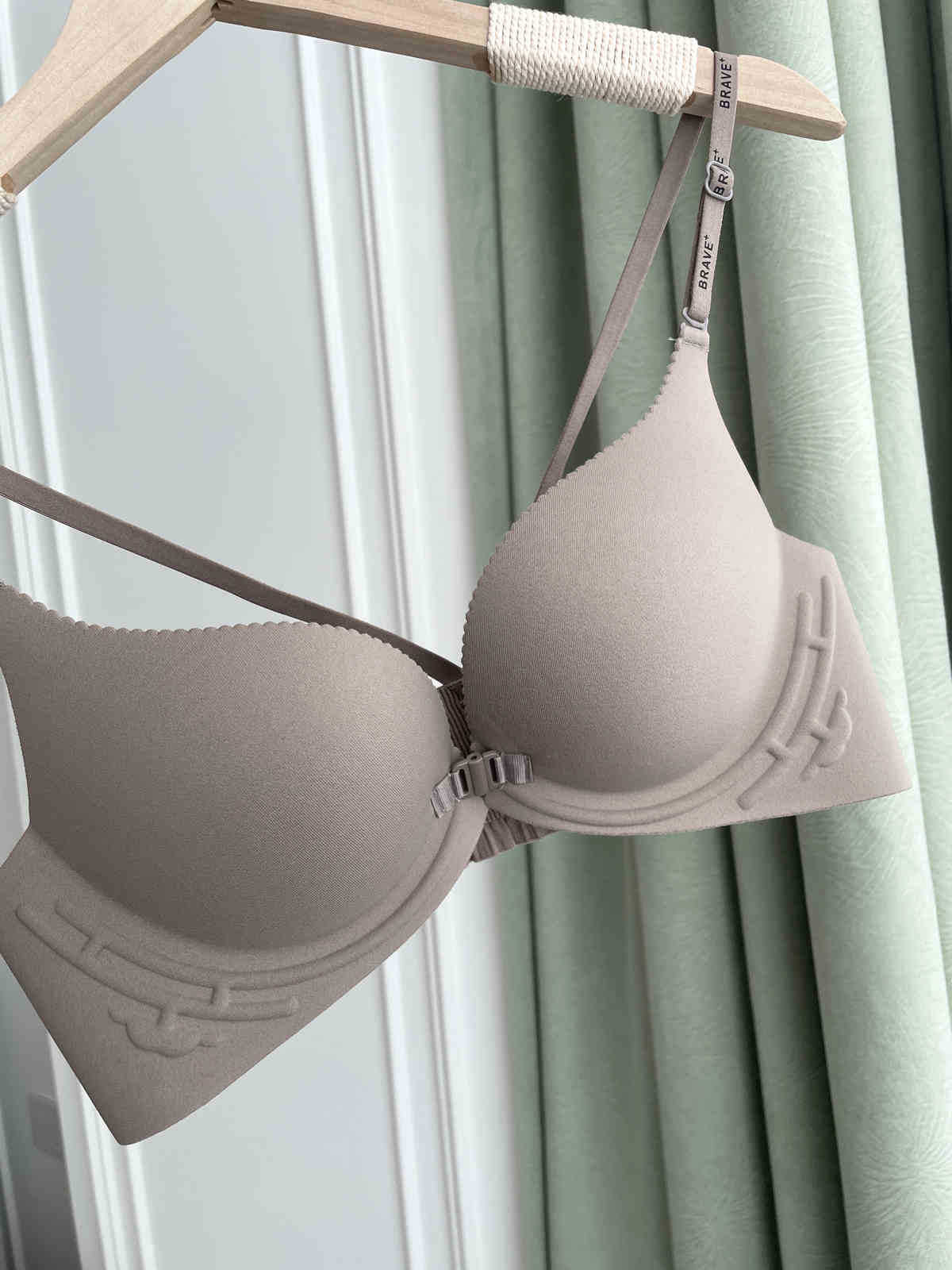 Front Hook Wireless Push Up Bra - Beautiful Back Support for Small Bust