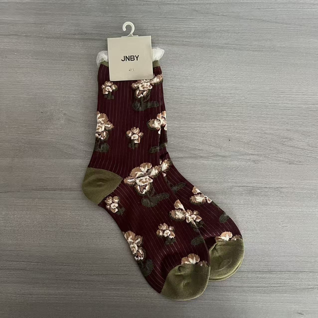 Vintage Jacquard Mid-Calf Socks for Women - Retro Patterned Crew Socks