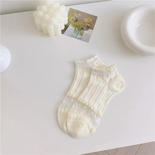 Sheer Lace Ankle Socks - Breathable Floral Pattern Cute Short Socks