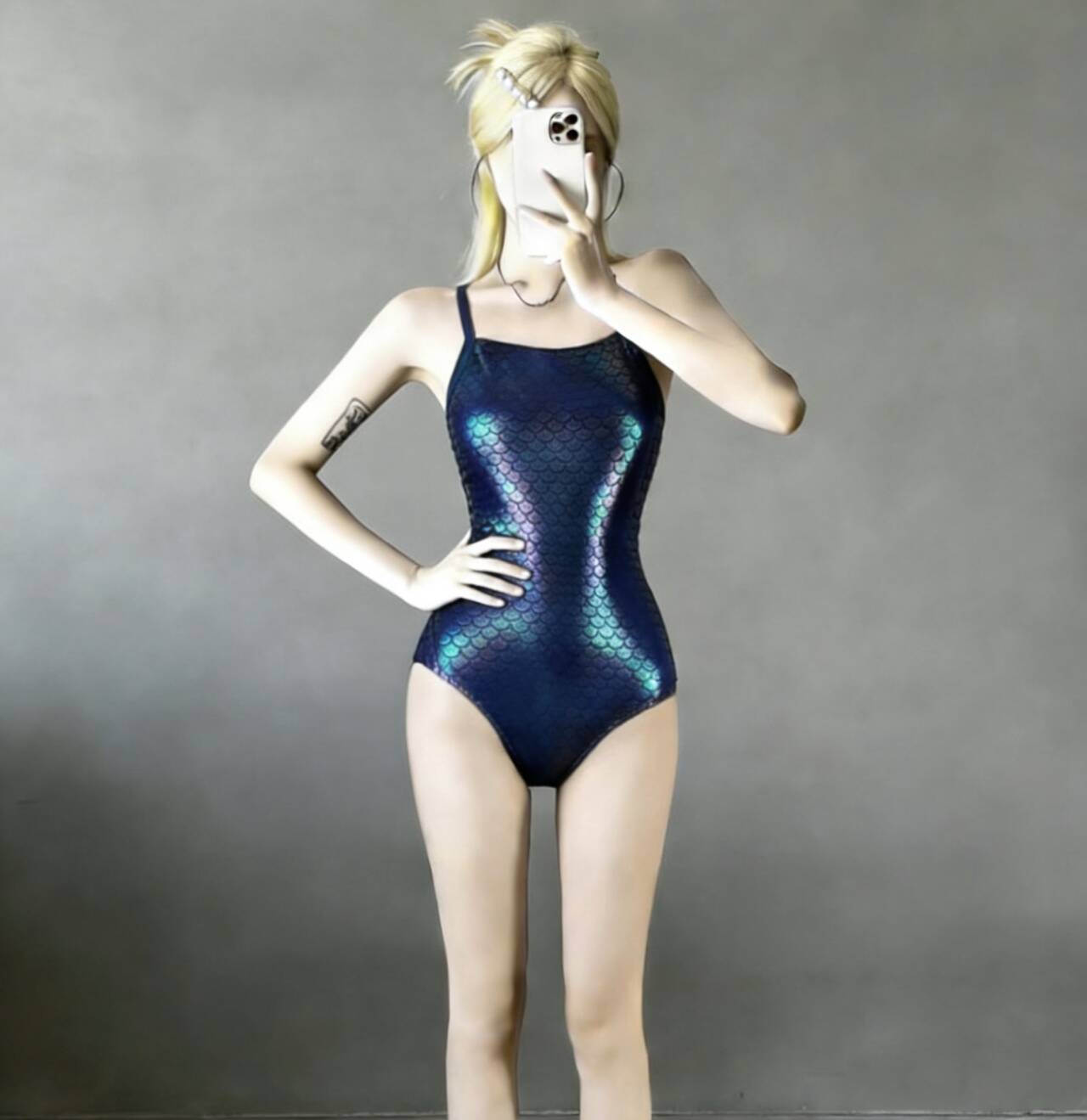 Exposed Back One Piece Swimsuit with Scale Pattern & Slimming Fit