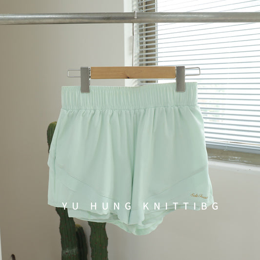 High-waisted comfy shorts