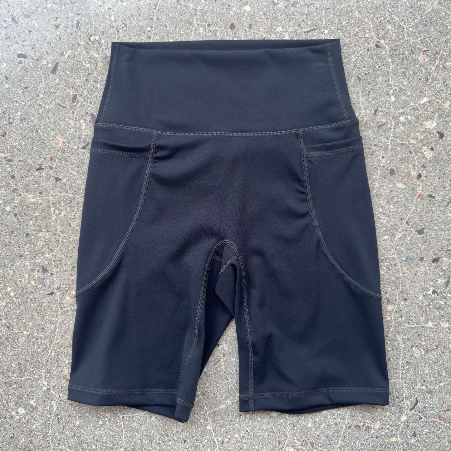 High-waisted double-face brushed fabric yoga shorts