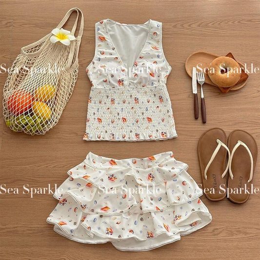 Floral V-neck sleeveless bikini set for beach vacations