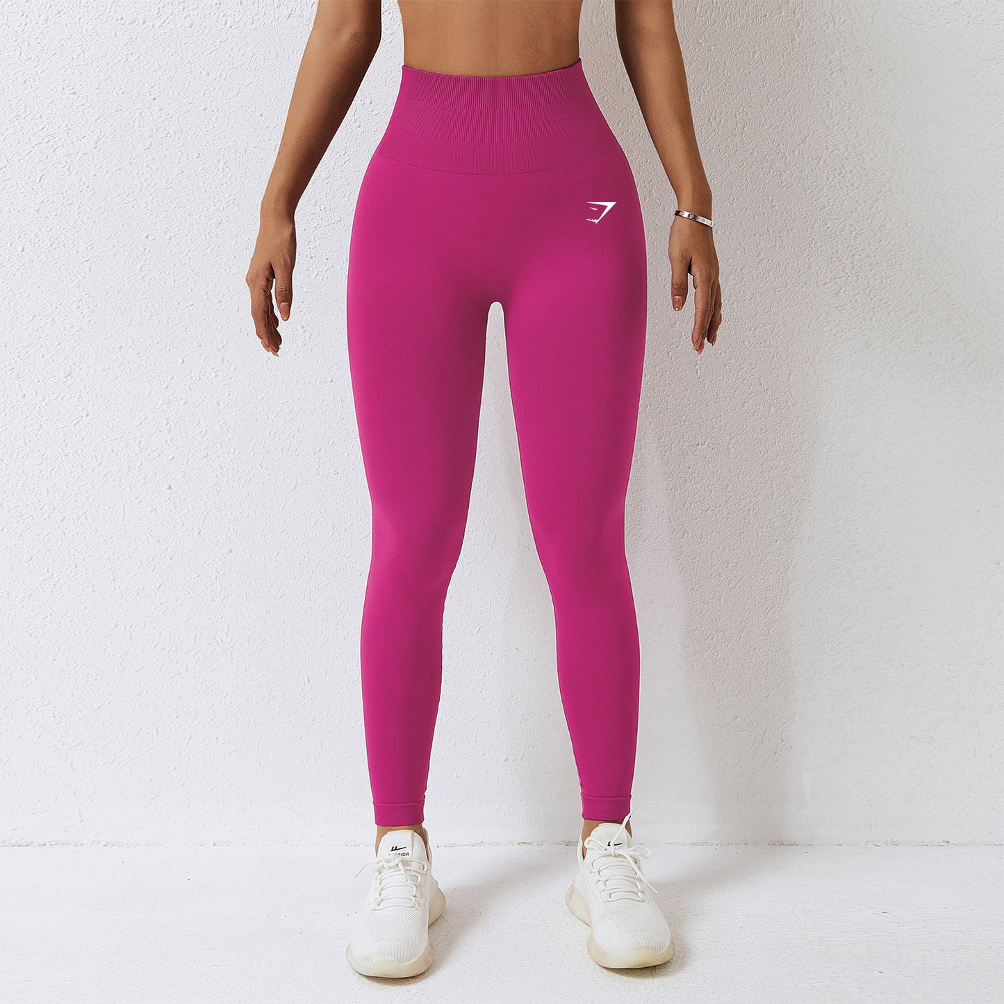 High-waisted butt-lifting yoga leggings mid-length gym training