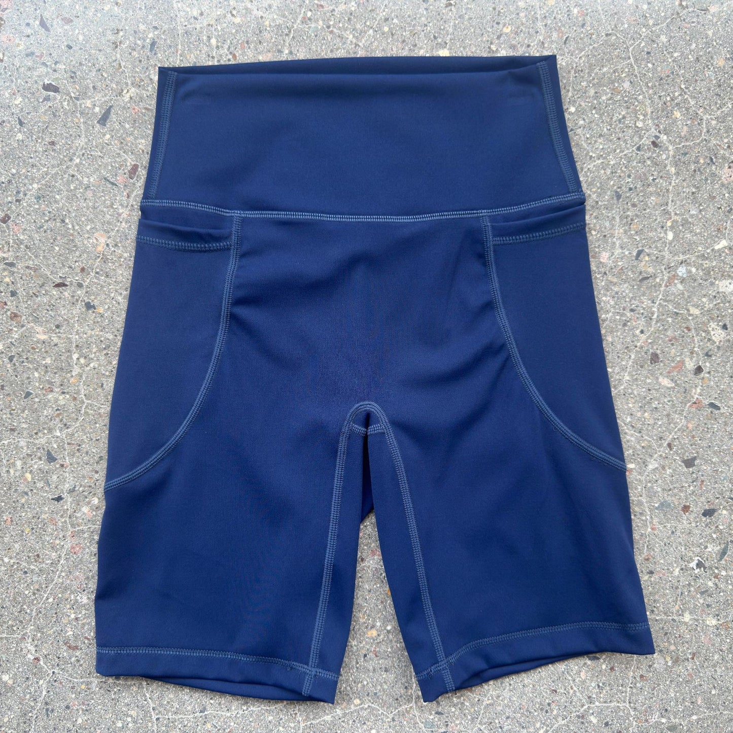 High-waisted double-face brushed fabric yoga shorts