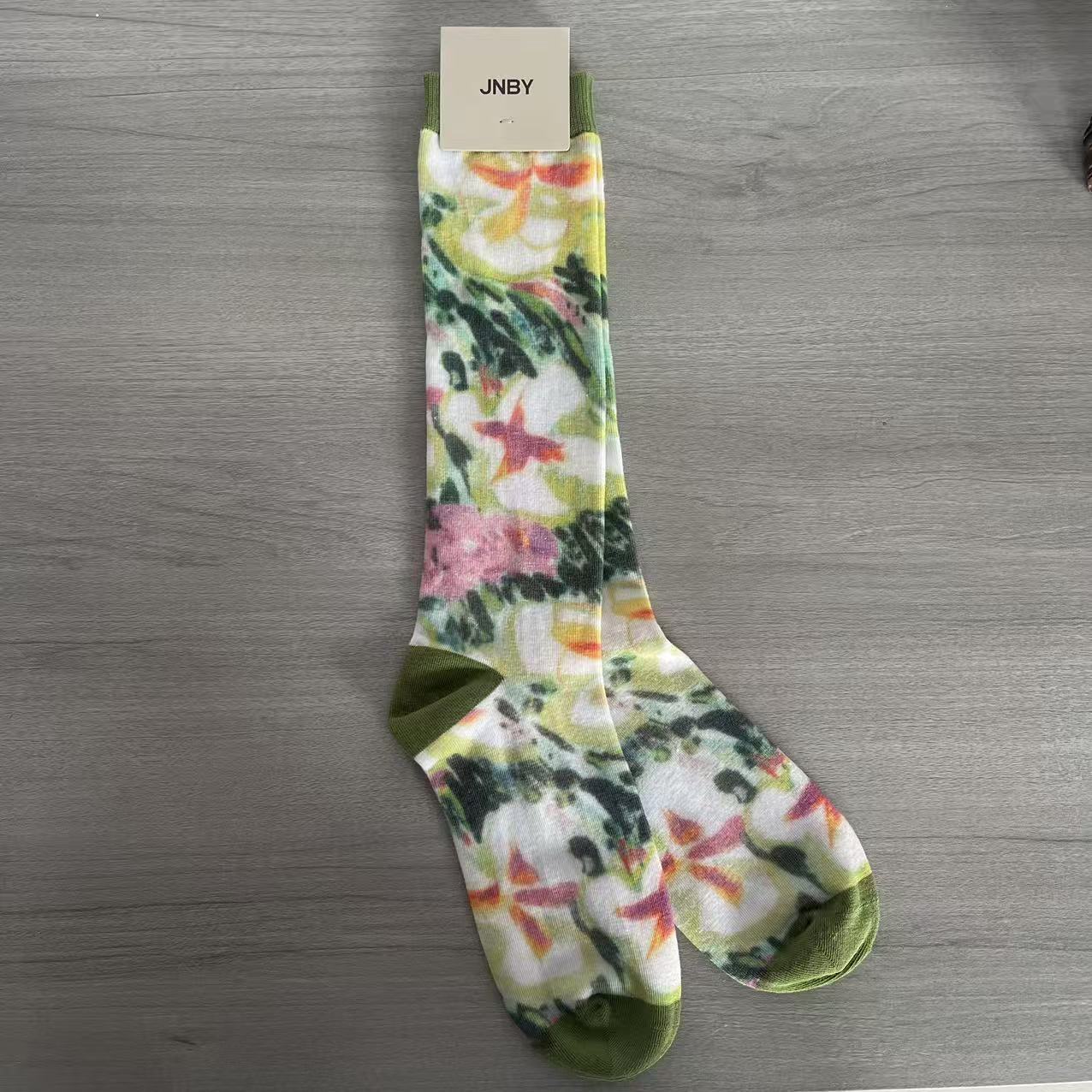 Vintage Jacquard Mid-Calf Socks for Women - Retro Patterned Crew Socks