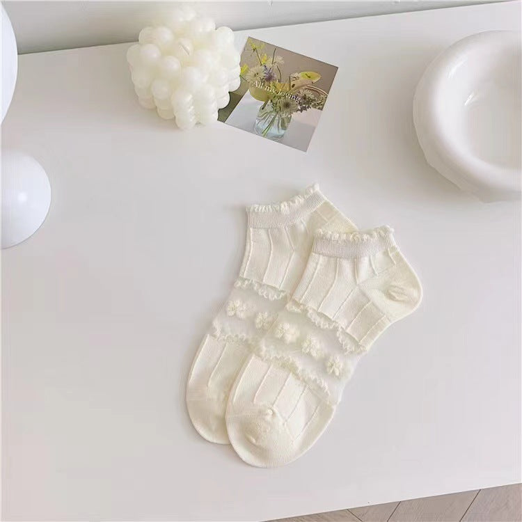 Sheer Lace Ankle Socks - Breathable Floral Pattern Cute Short Socks