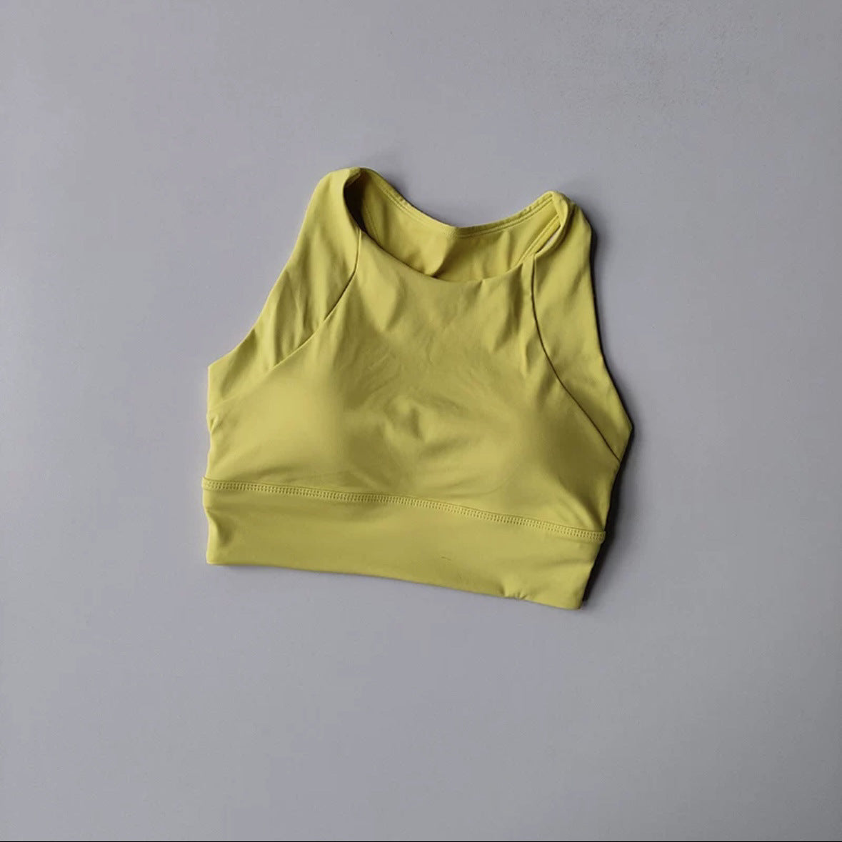 Supportive Seamless Sports Bra for Running and Yoga