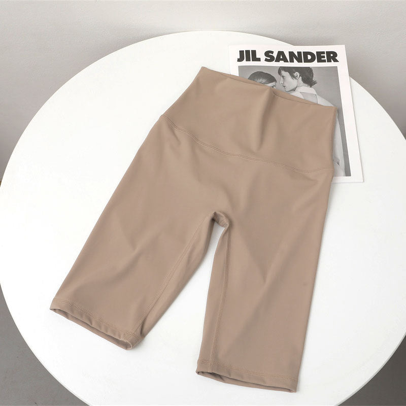 High-waisted five-quarter yoga shorts: sculpting comfort for summer athleisure