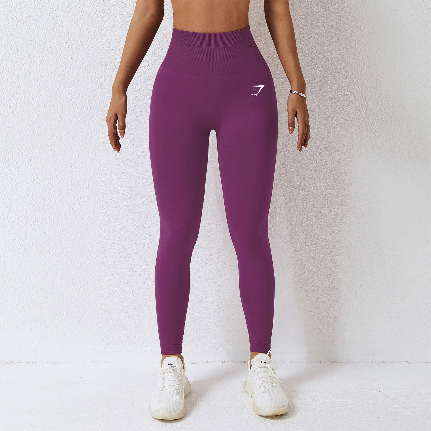 High-waisted butt-lifting yoga leggings mid-length gym training