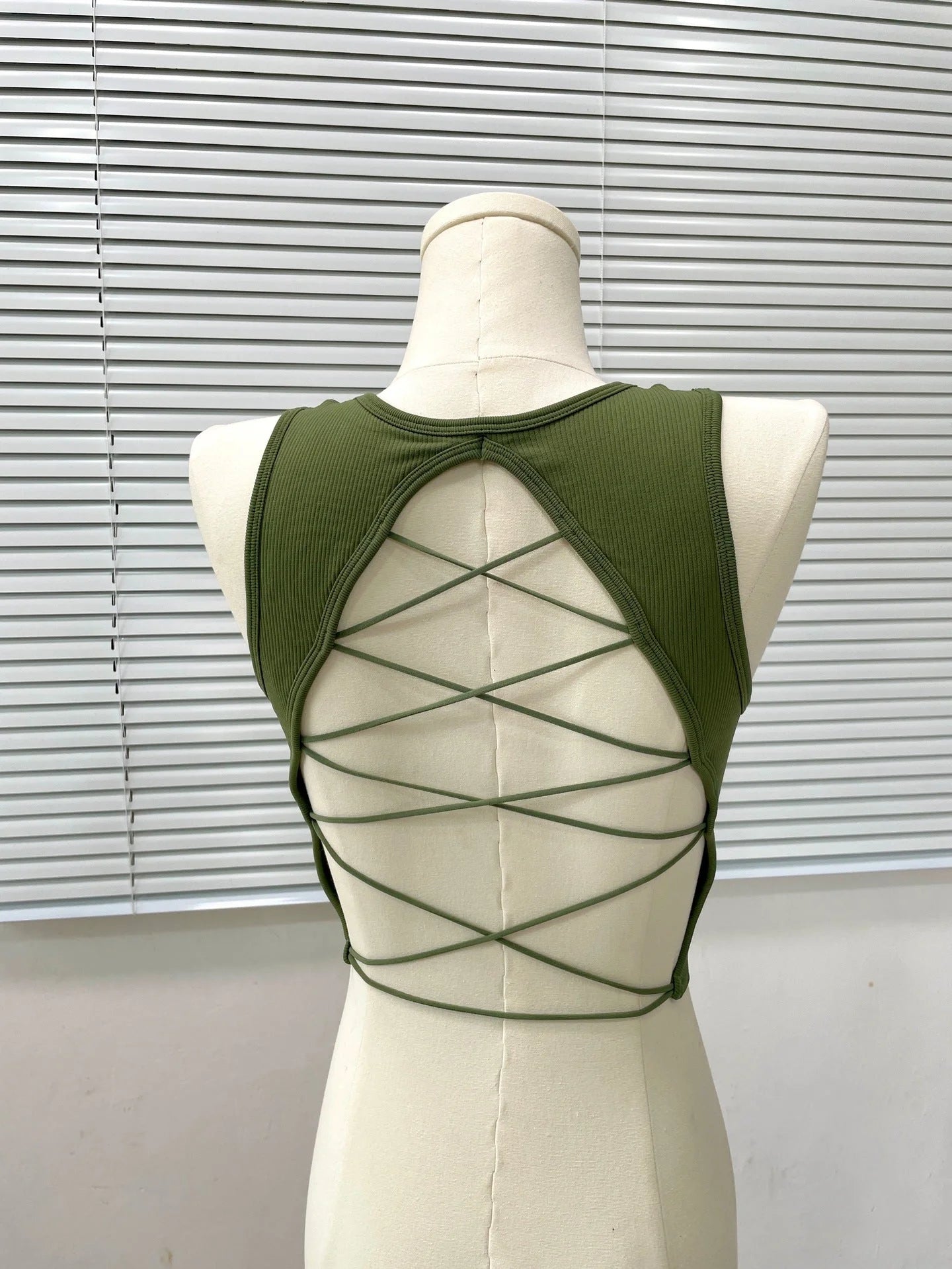 Crisscross Back Sports Bra with Built-in Pads - Yoga Fitness Top