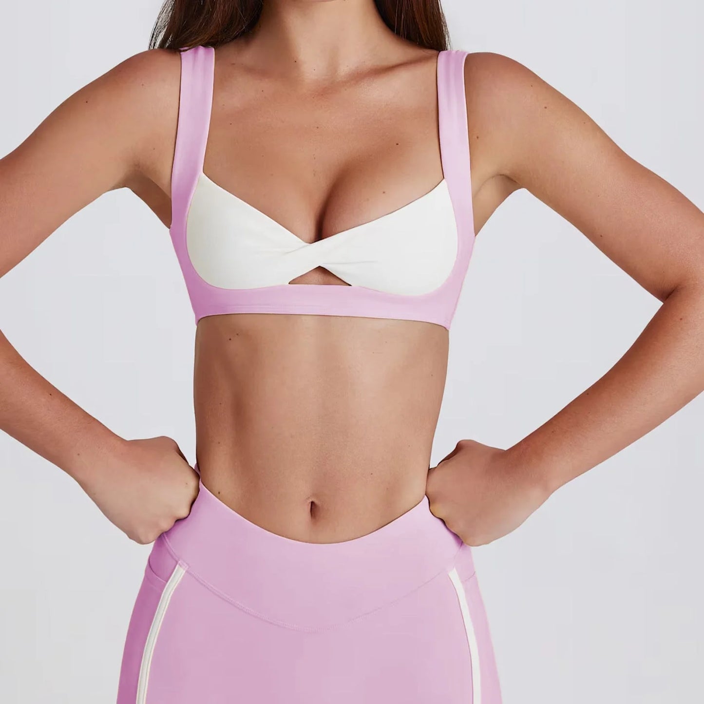 Summer Contrast Cutout Sports Bra Deep U Yoga Mesh Back