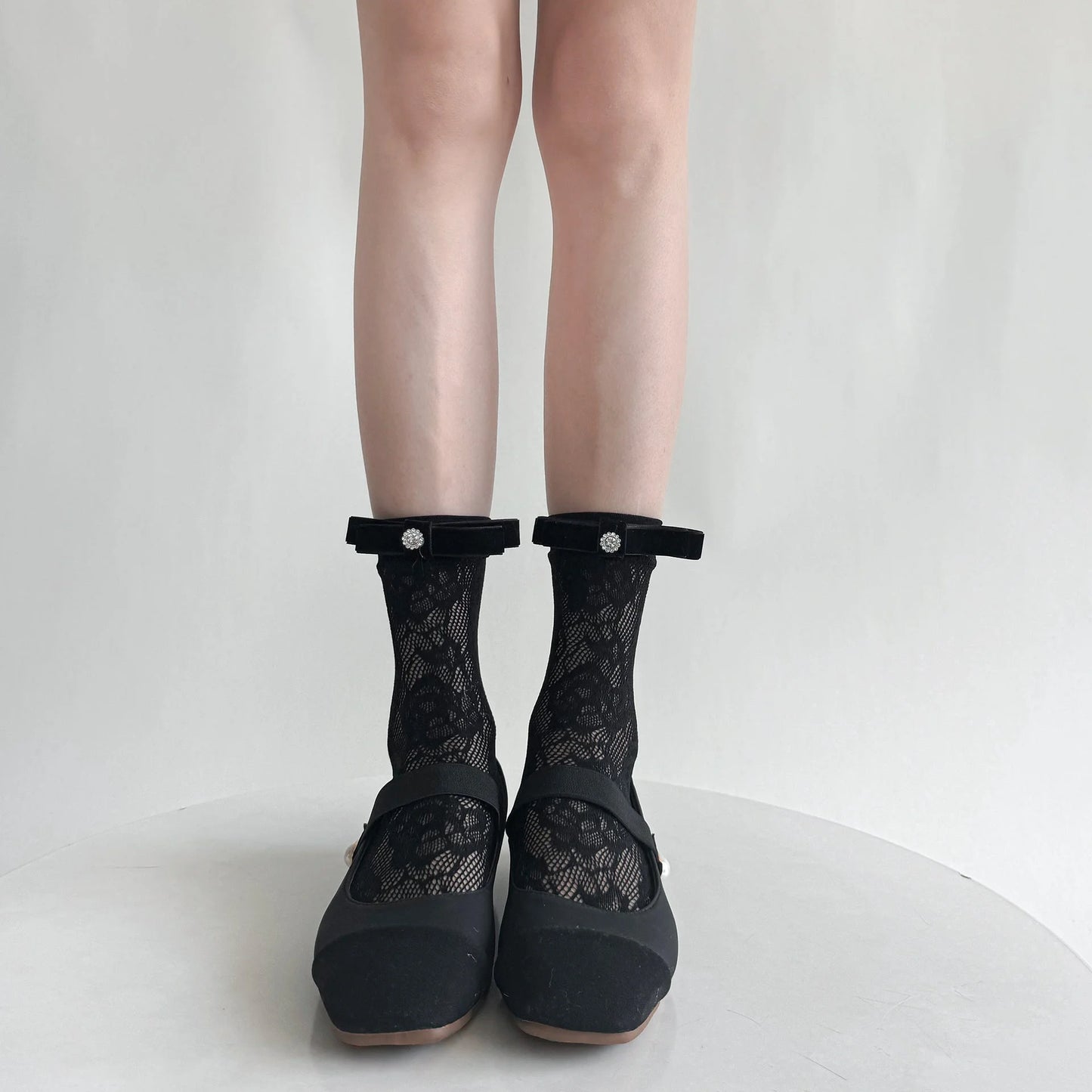 Lace Ankle Socks with Bow Detail - Cream and Black