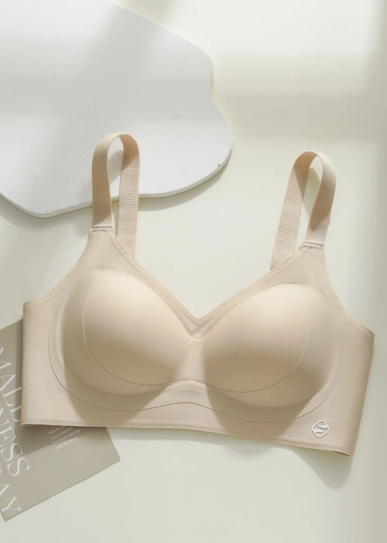 Frameless Jelly Cup Bra with Side Gather Support