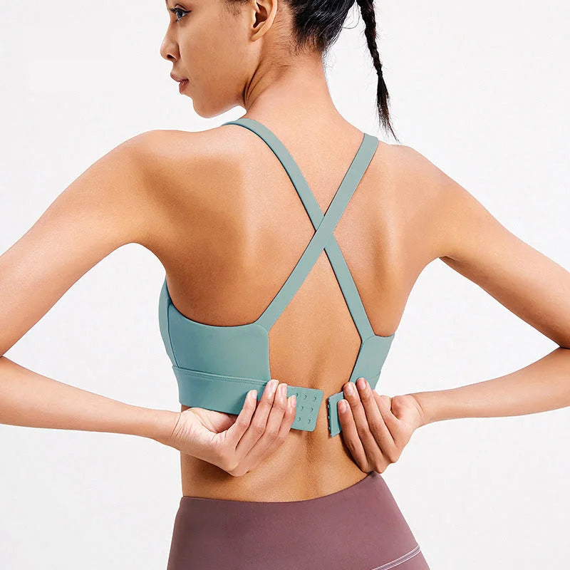 High-Impact Support Sports Bra with Anti-Shock Back Design, Moisture-Wicking and Lifted Bust
