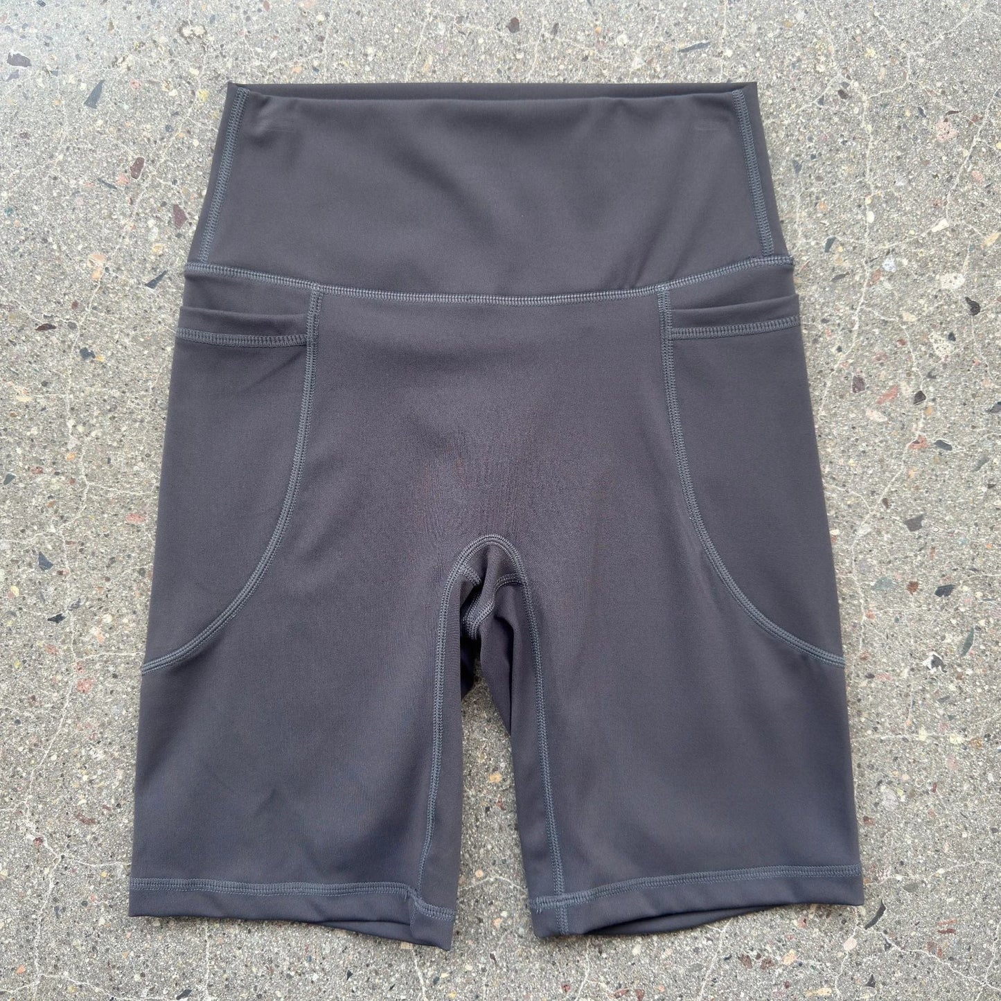 High-waisted double-face brushed fabric yoga shorts