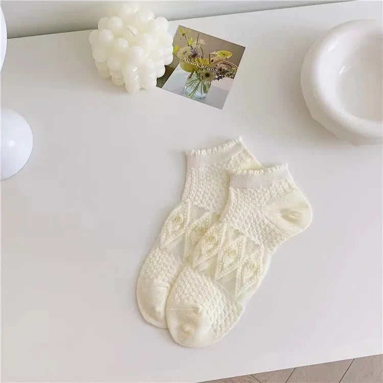 Sheer Lace Ankle Socks - Breathable Floral Pattern Cute Short Socks