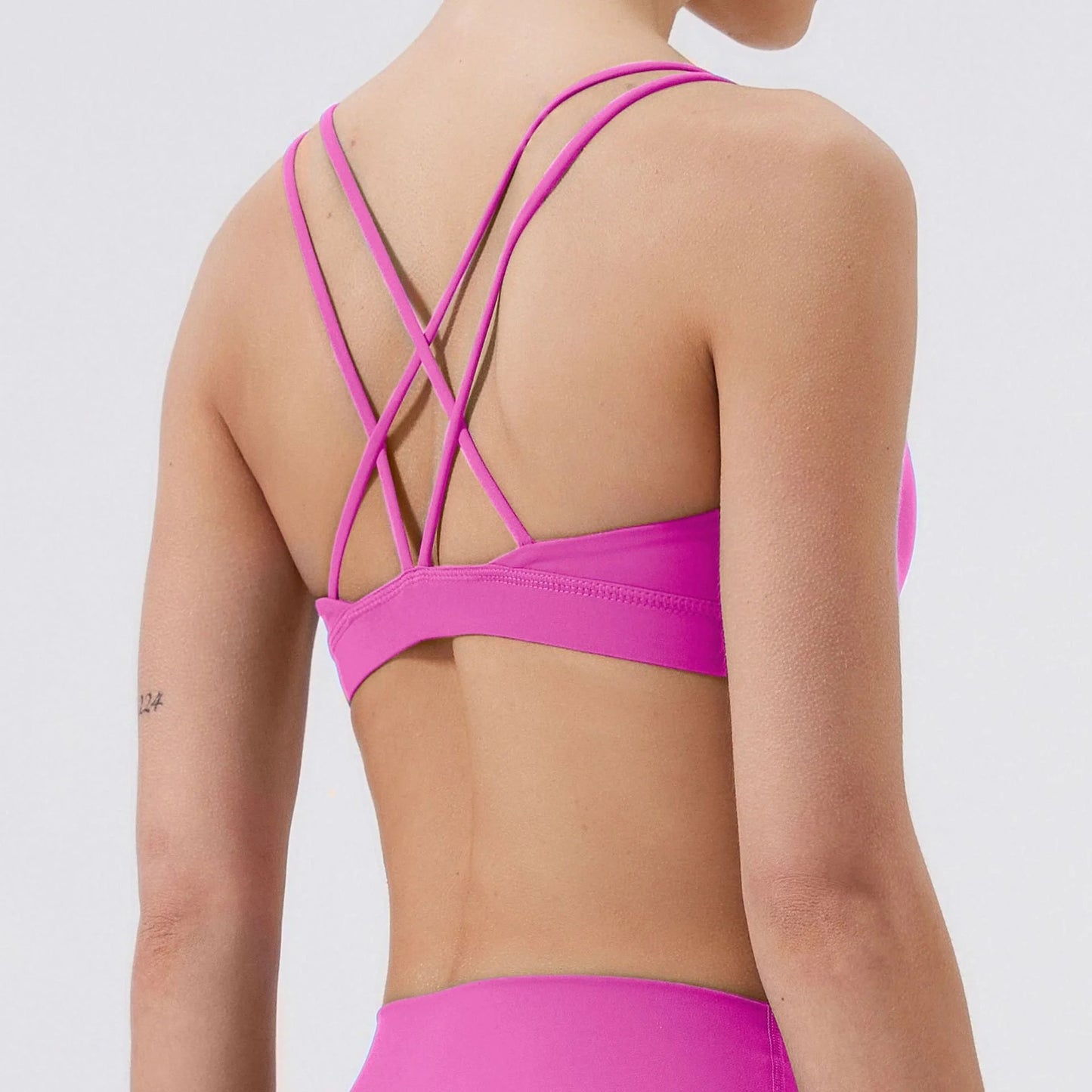 Bare Feel Cross-Back Sports Bra: Breathable Yoga Crop with Supportive Straps