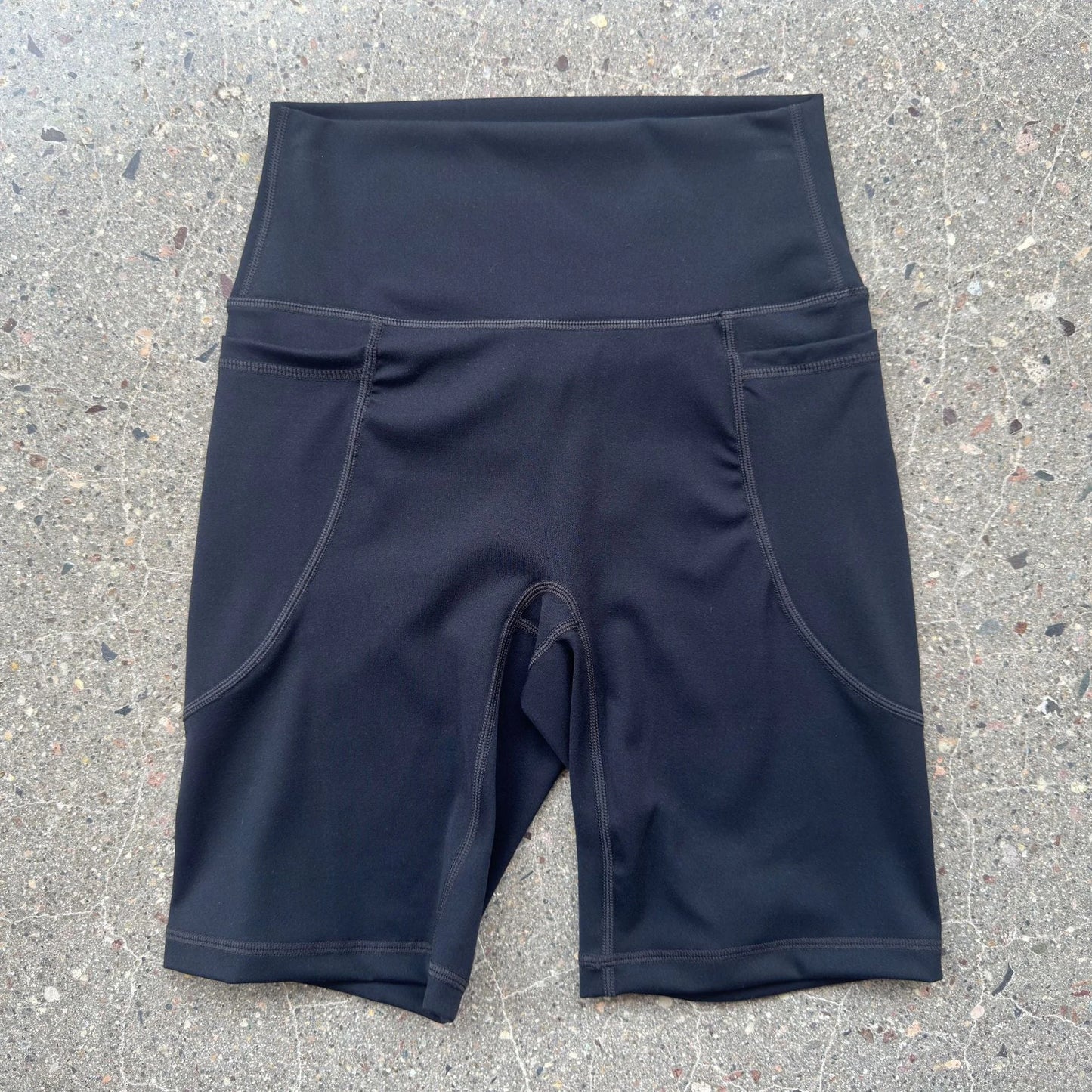 High-waisted double-face brushed fabric yoga shorts
