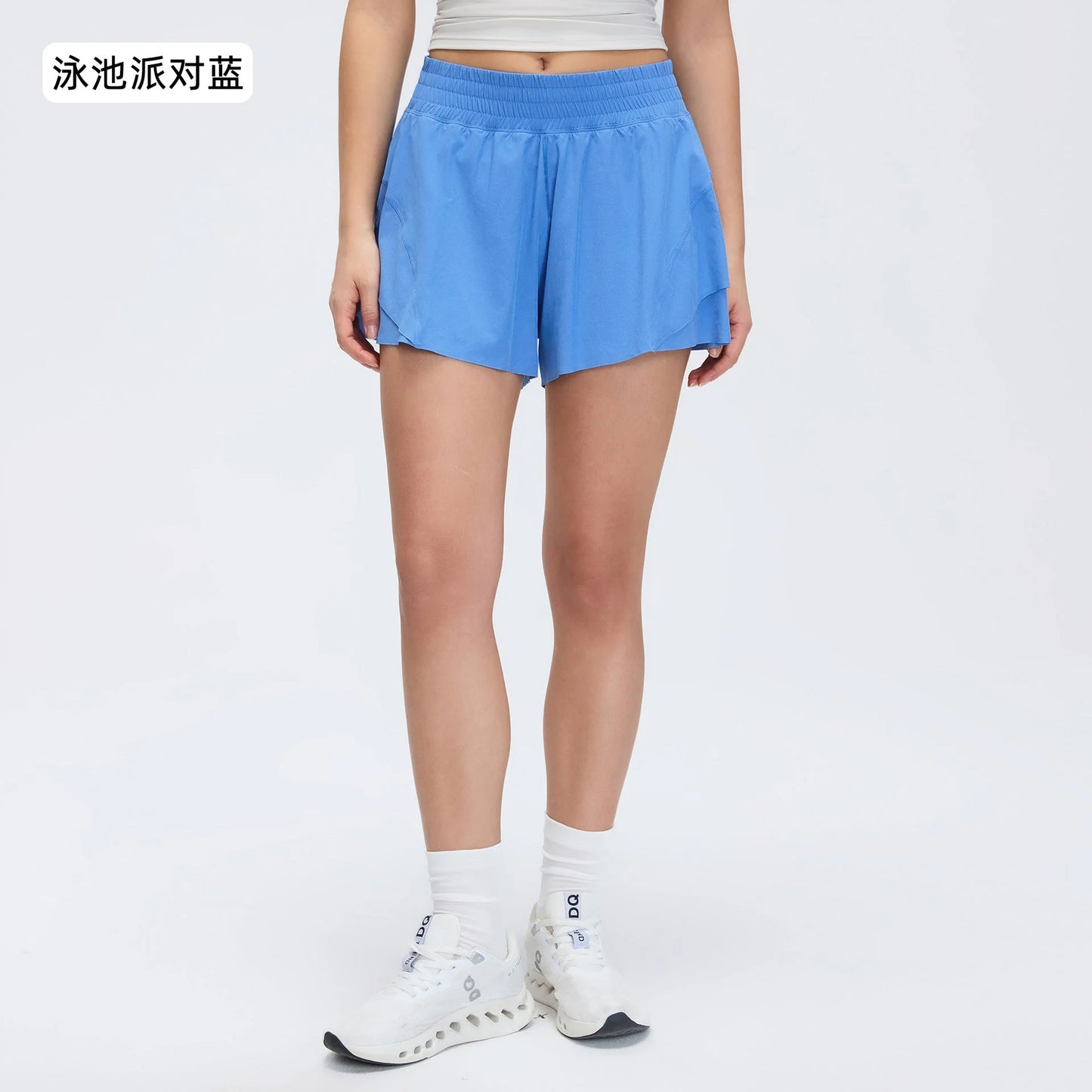 Women’s Lined Sports Shorts with Quick Dry Fabric and Light Coverage