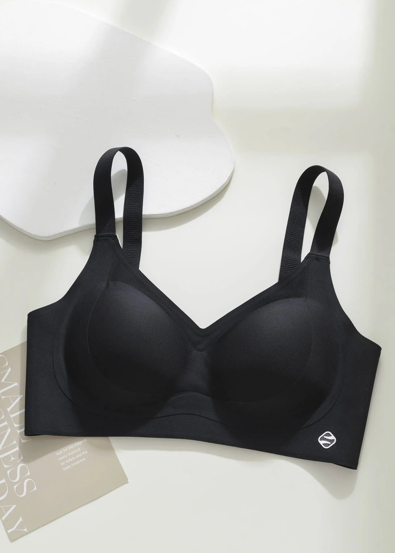 Frameless Jelly Cup Bra with Side Gather Support