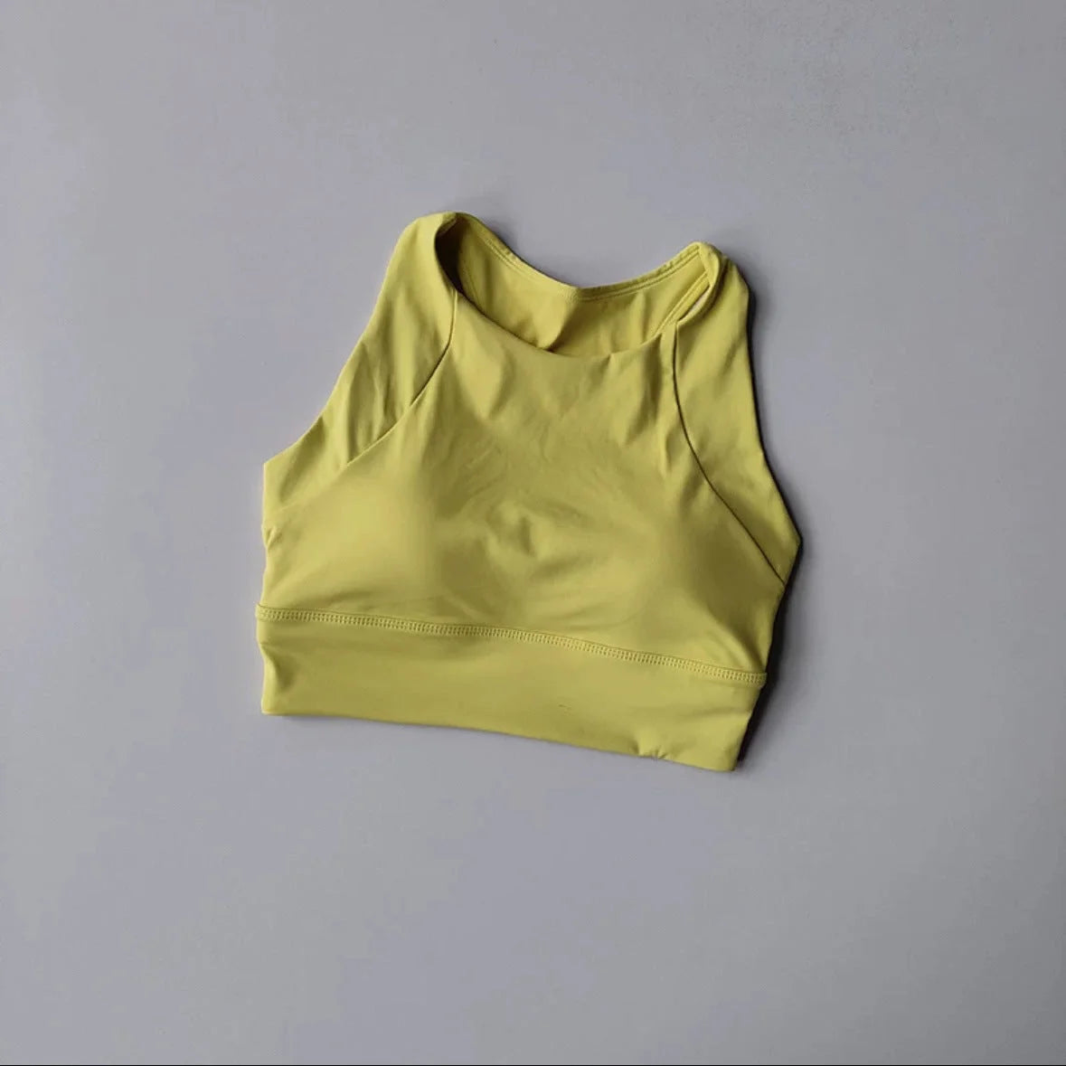 Supportive Seamless Sports Bra for Running and Yoga