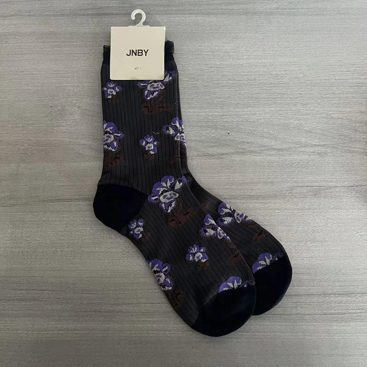 Vintage Jacquard Mid-Calf Socks for Women - Retro Patterned Crew Socks